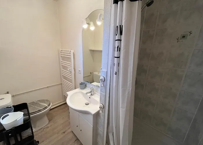 Acrab, Appt Vue Au Calme Apartamento